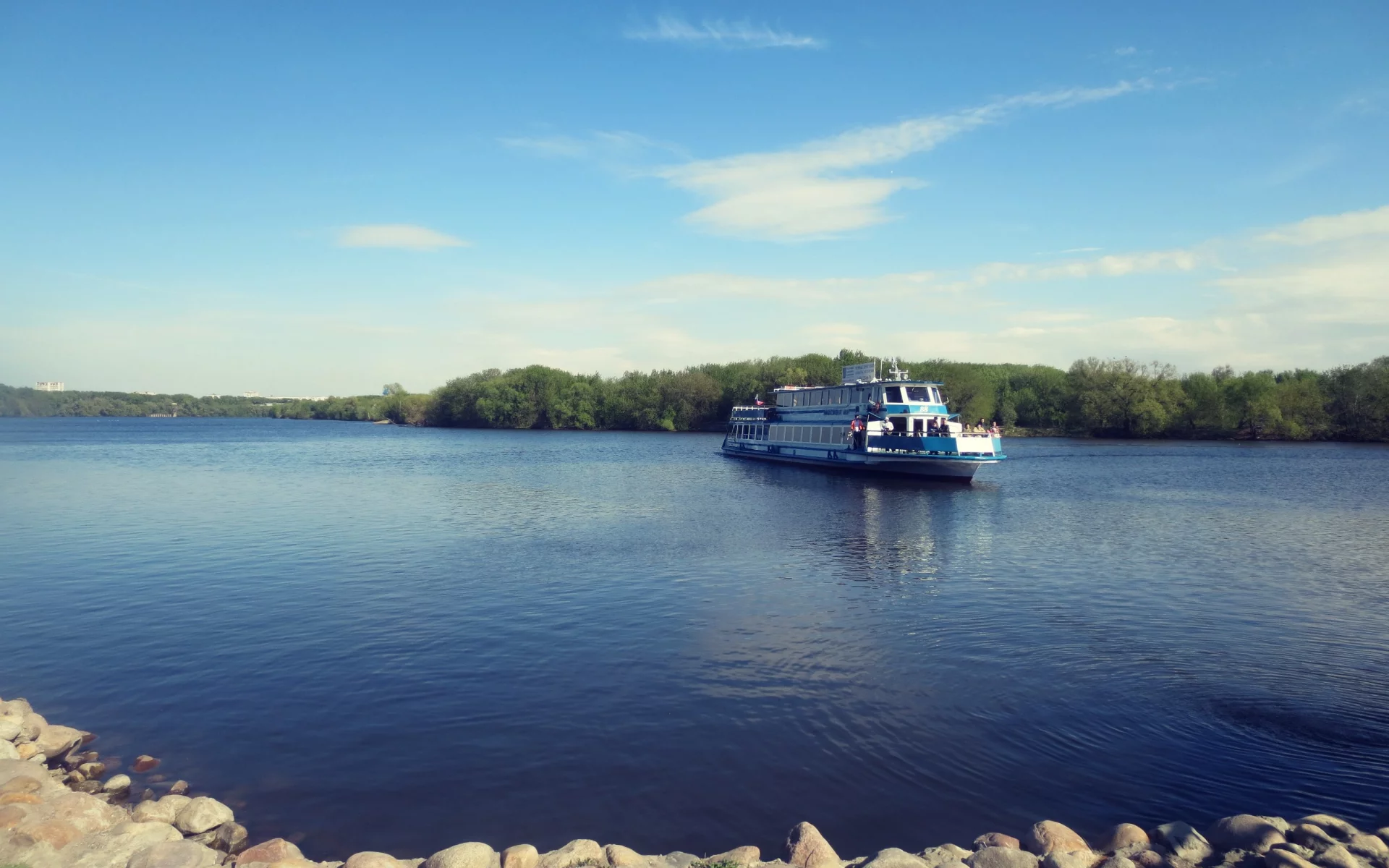 Москва-река, набережная