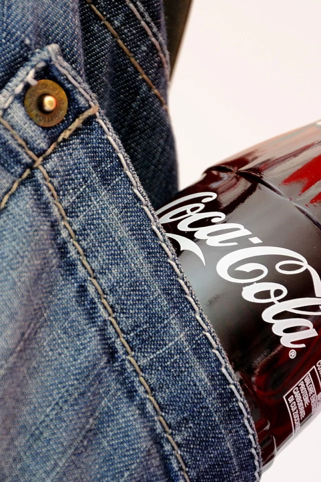 Coca, Cola