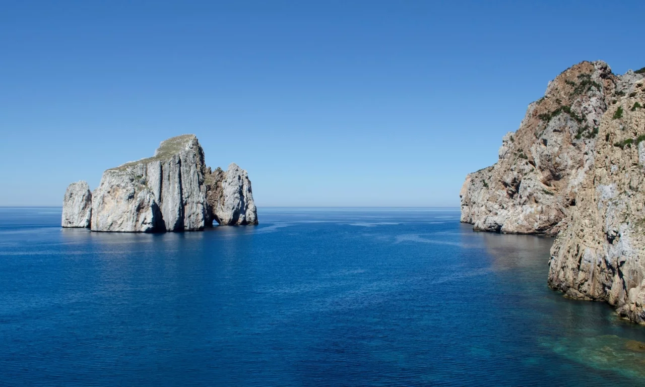 море, скалы