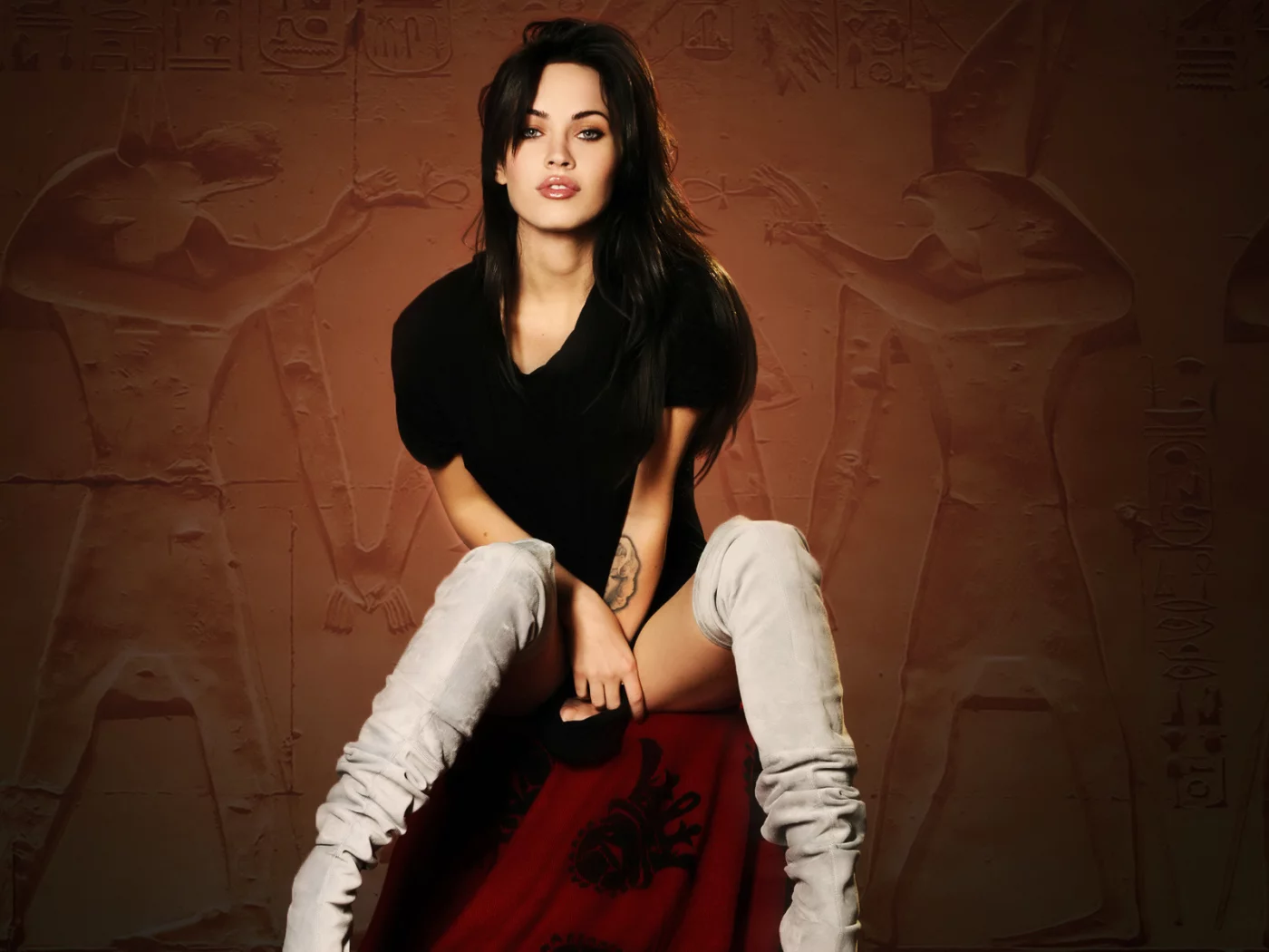 тату, сапоги, актриса, взгляд, мэйган фокс, megan fox