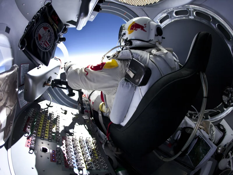 stratos, прыжок, red bull, феликс баумгартнер, стратосфера