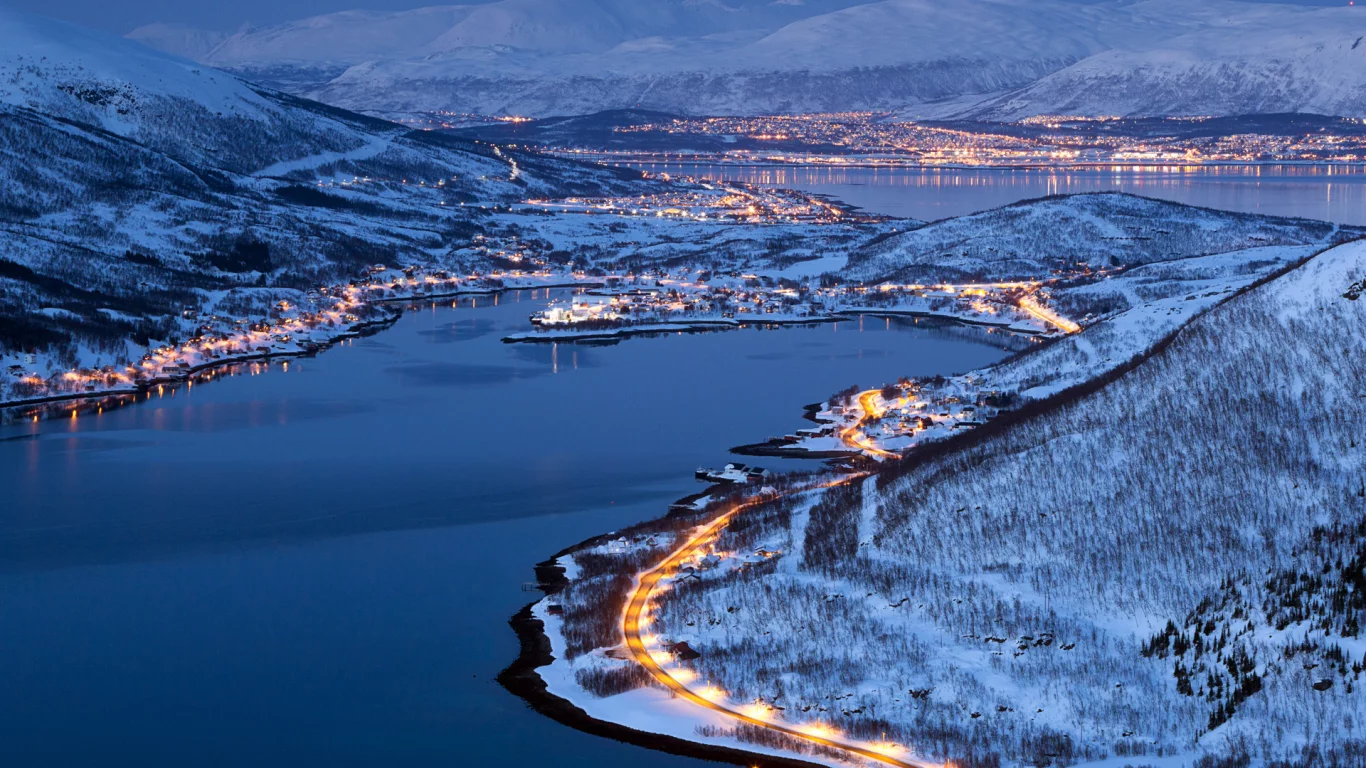 norway, mountains, winter, forest, lights, тромсё, troms__, snow, город, city