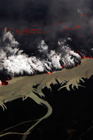 Holuhraun, Vatnajokull National Park, Исландия, вулкан, извержение, пламя, дым, лава