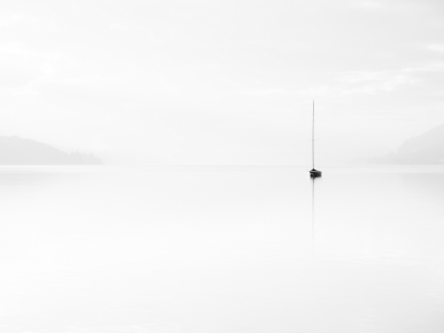 озеро, лодка, минимализм, туман, пейзаж