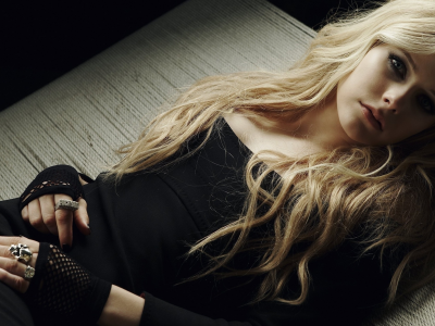 Аврил Лавин, Музыка, Avril Lavigne