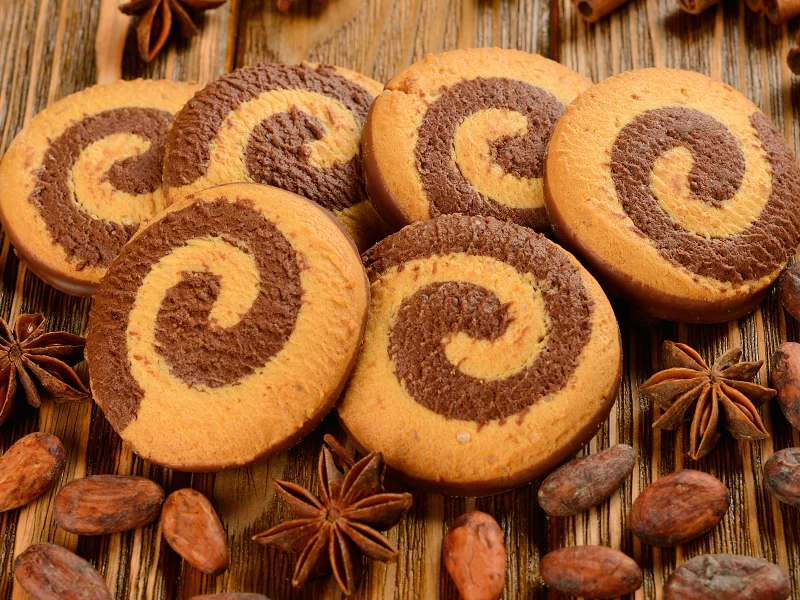 печенье, спираль, зерна, какао бобы, корица, бадьян, анис
