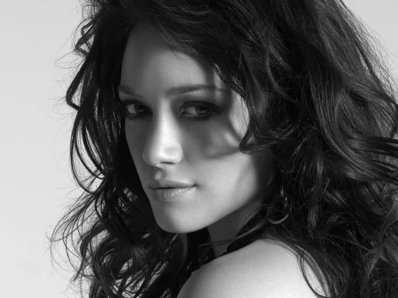 чб, hilary duff, взгляд, красавица, лицо, полуоборот