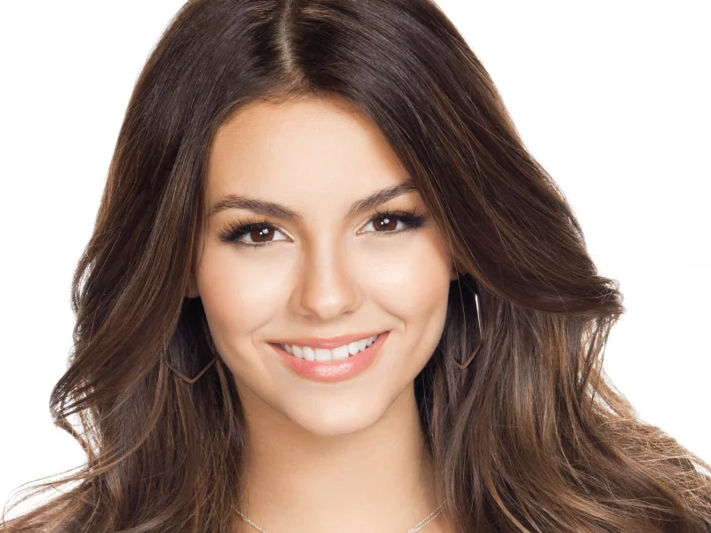 девушка, victoria justice, брюнетка, виктория джастис, улыбка