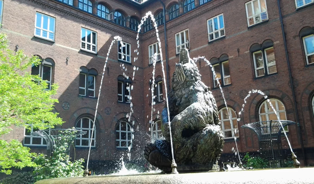Kongeriget Danmark, Kobenhavn, Королевство Дания, Дания, Копенгаген, фонтан