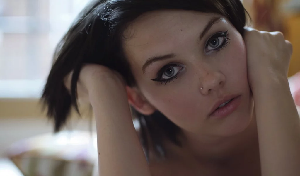 брюнетка, взгляд, пирсинг, модель, симпатичная, mellisa clarke
