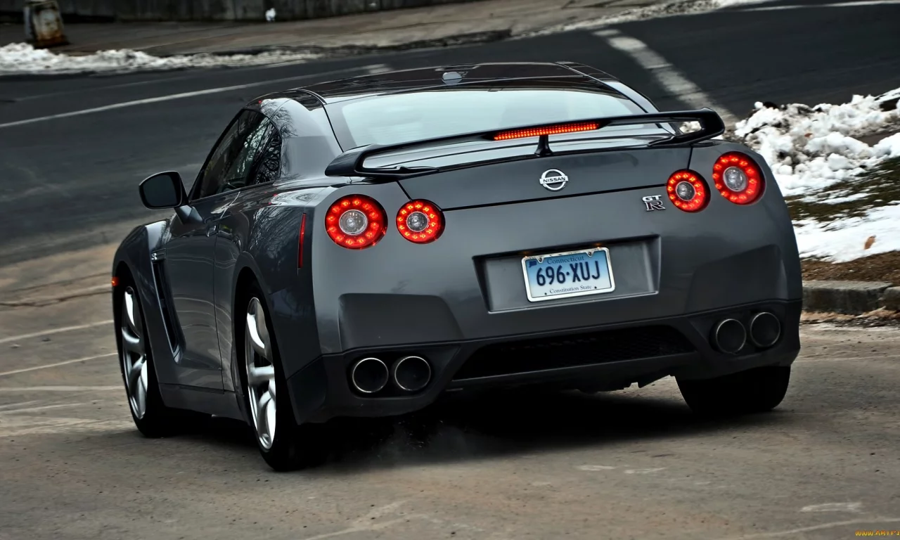 Nissan, GT-R