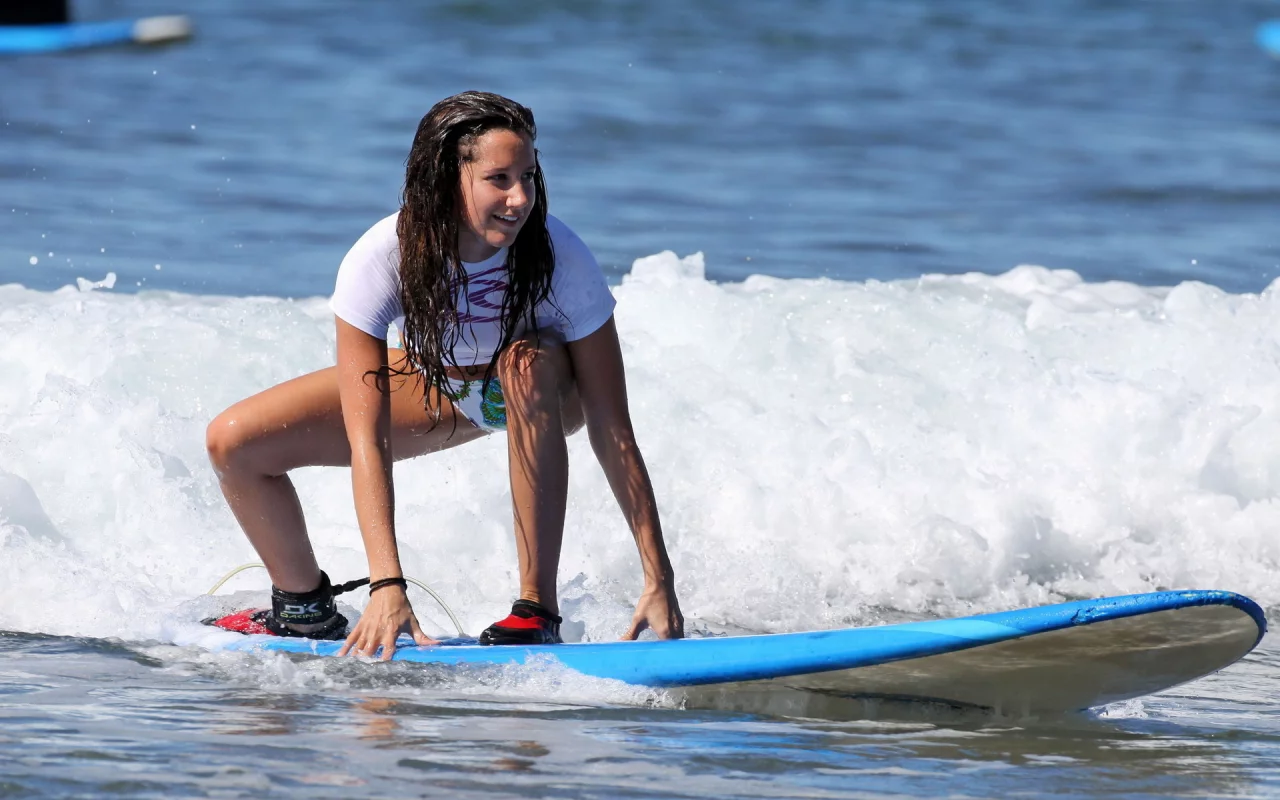 девушка, доска, сёрф, ashley tisdale, вода