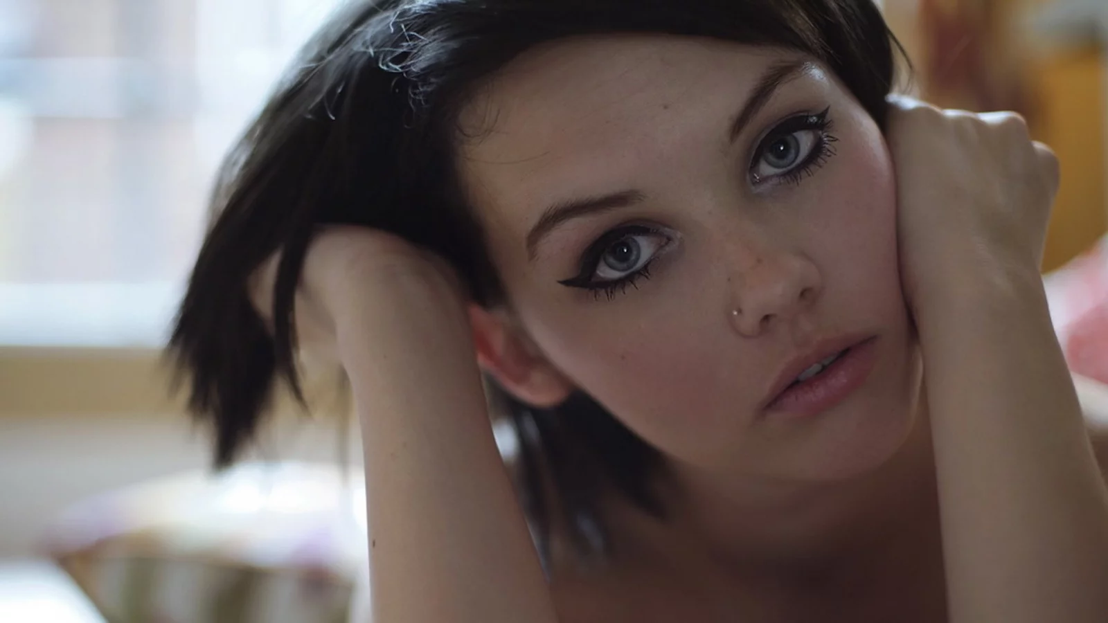 брюнетка, взгляд, пирсинг, модель, симпатичная, mellisa clarke