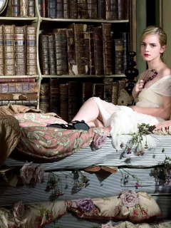 книги, кровать, девушка