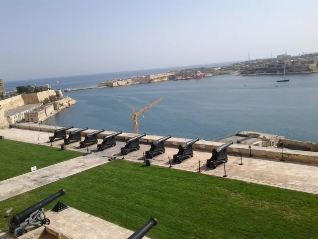 Мальта, Валлетта, Средиземное море, берег, море, небо
