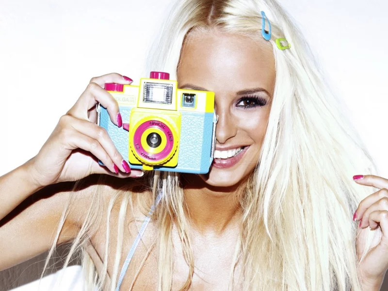 фотоаппарат, девушка, улыбка, rhian sugden, блондинка