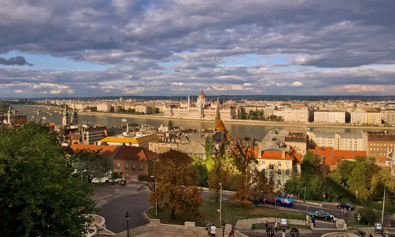 Будапешт, Венгрия, Дунай, город, парламент, мост, небо, облака, дома, здания, Budapest, Hungary