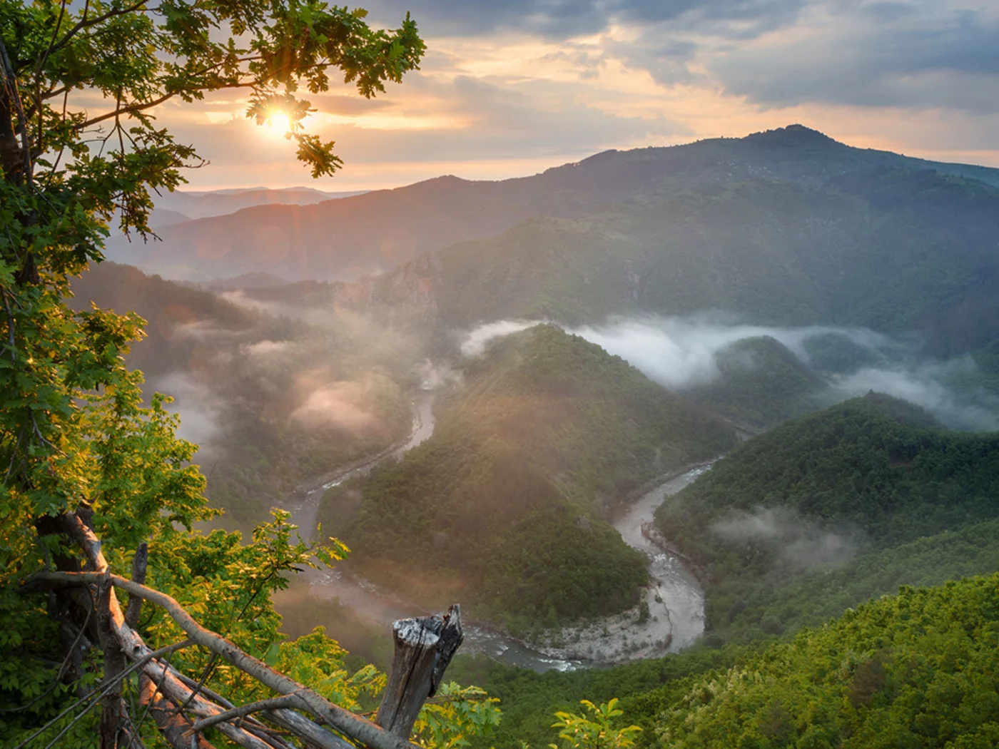 Арда, Родопи, Болгария, река, горы, деревья, лес, небо, облака, природа, пейзаж, туманы, восход, солнце