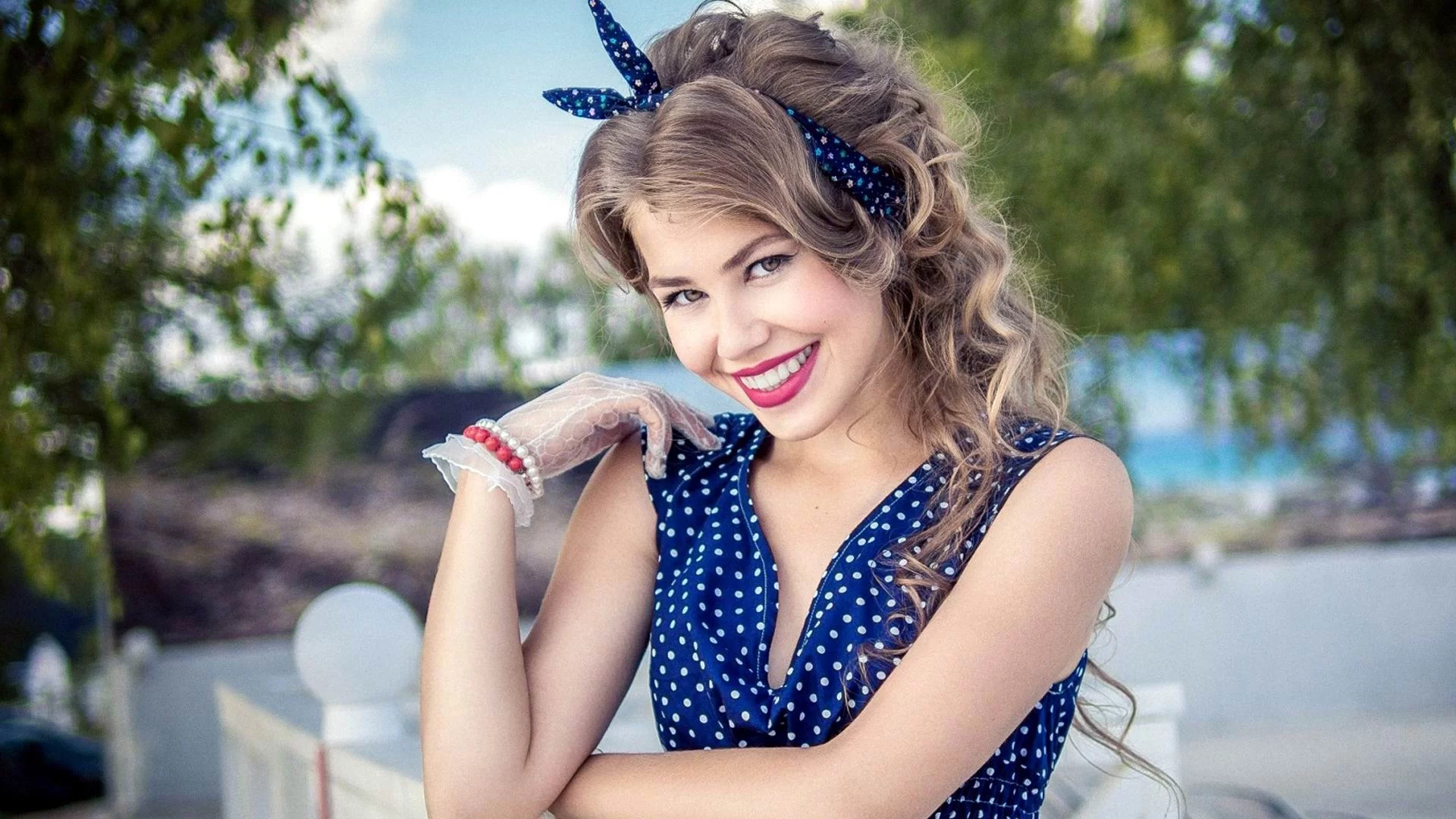 модель, улыбка, глаза