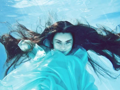 под водой, русалка, свет, вода, взгляд, глаза, улыбка