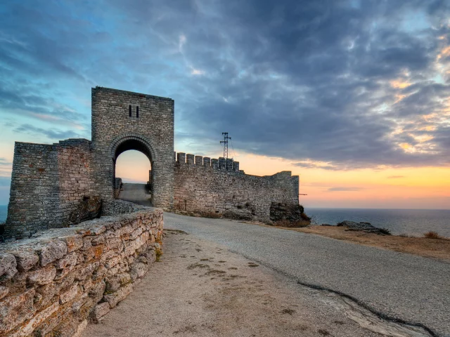 Калиакра, Мыс Калиакра, Чёрное море, Болгария, крепость, небо, облака, море, берег, природа, пейзаж, восход