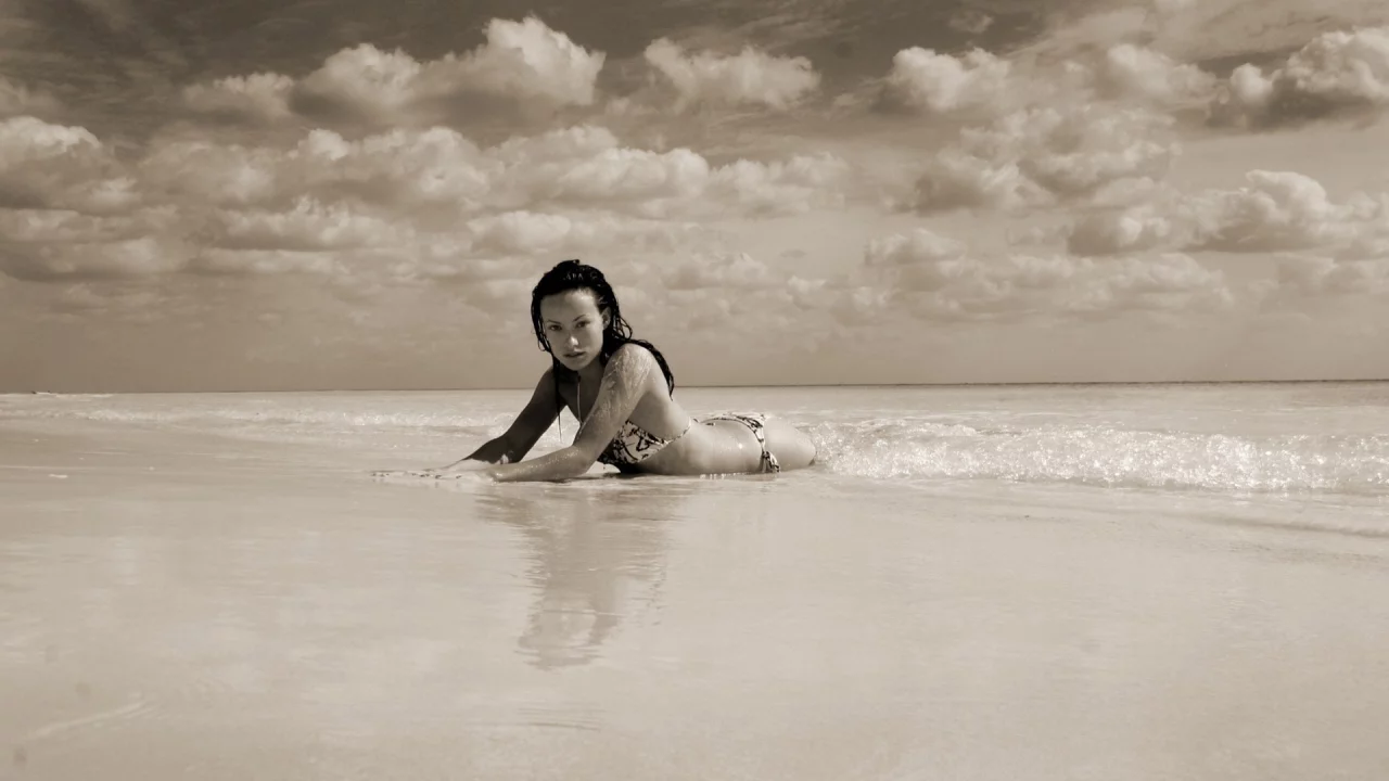 оливия вайлд, облака, океан, небо, пляж, песок, olivia wilde