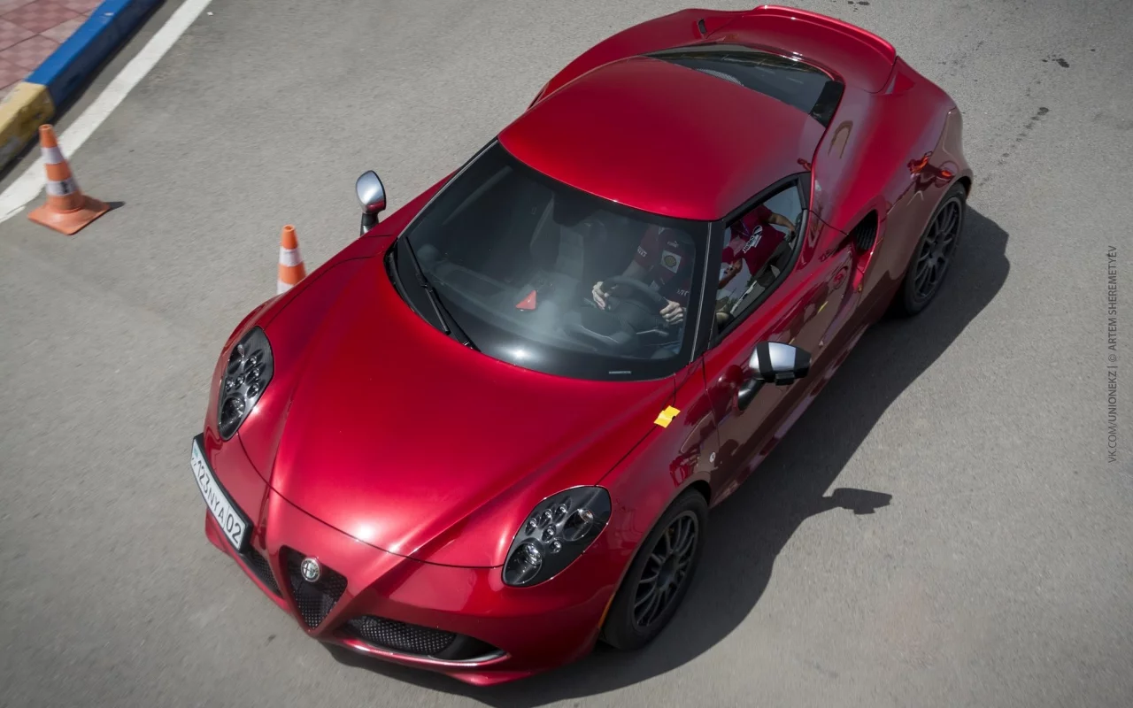 Alfa Romeo 4c, Almaty