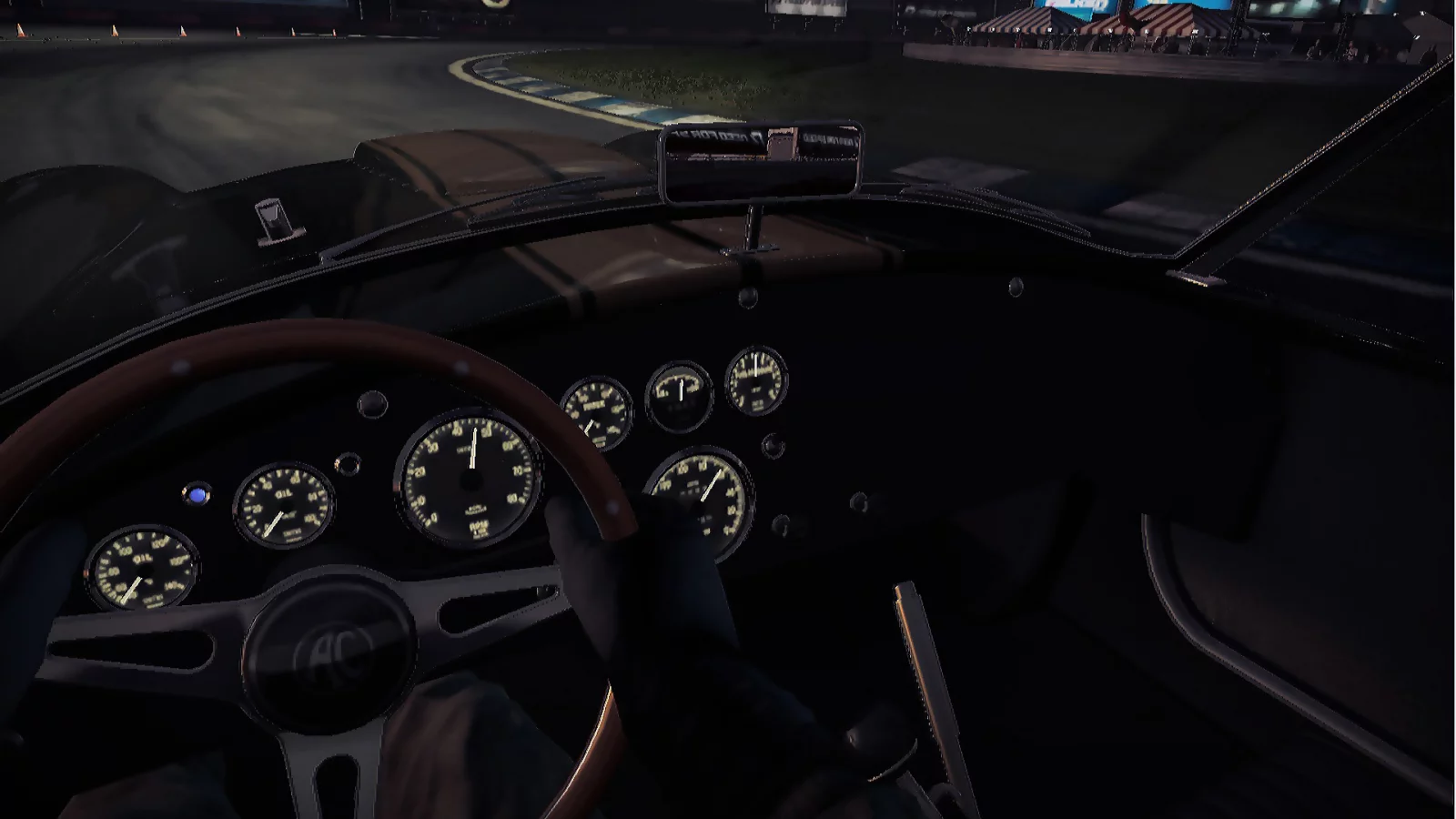 Ночь, трасса, вид из кабины, Shelby Cobra Daytona.