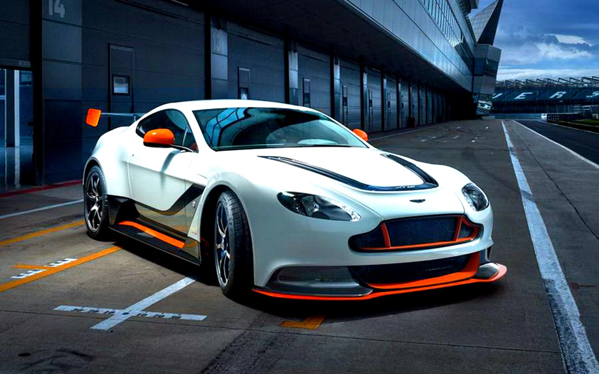 спорткар, тюнинг, Aston Martin GT12