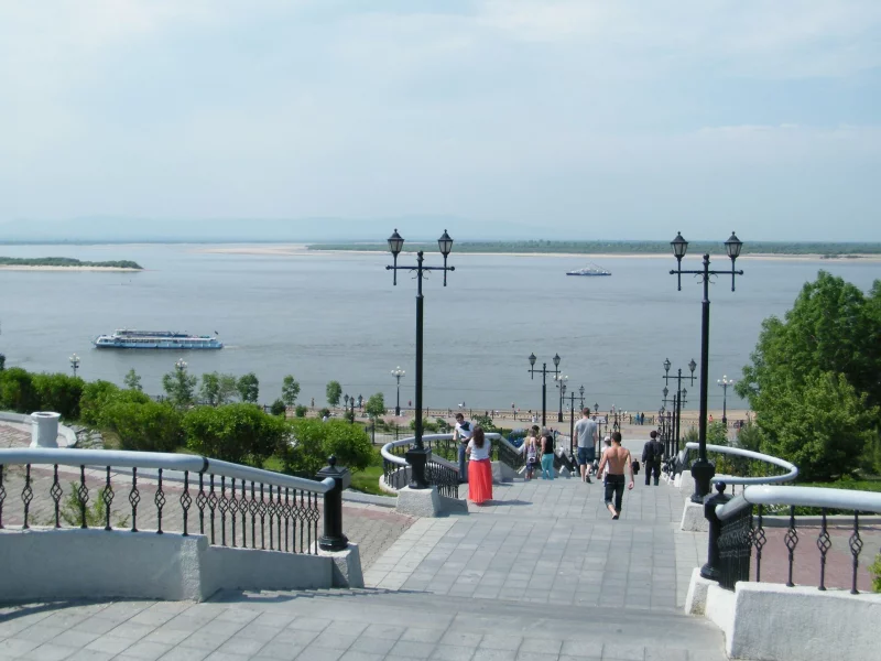 Россия, Хабаровск, вид, Амур, река, ступеньки, город, корабль, пляж, лес, горы