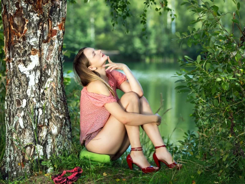 девушка, блузка, дерево