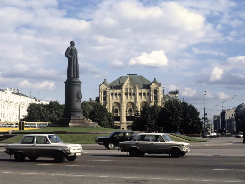 Город, Москва, СССР, Лубянка, площадь, машины, памятник, Ф.Э.Дзержинскому.