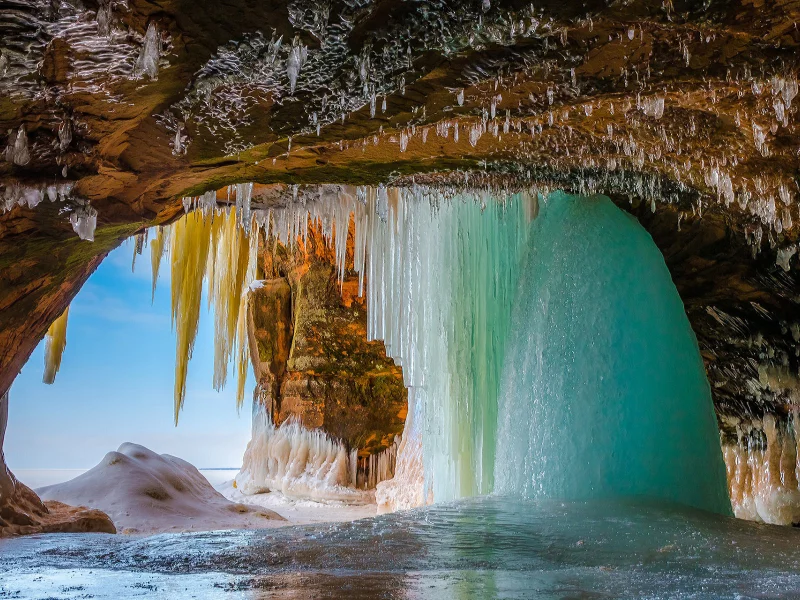 Небо, снег, грот, сосульки, водопад, замёрз.