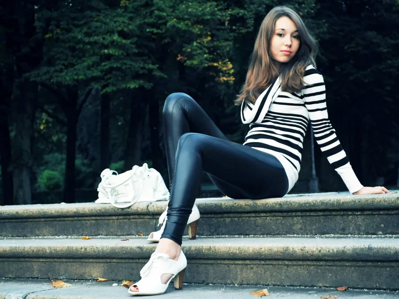 девушка, свитер, лосины