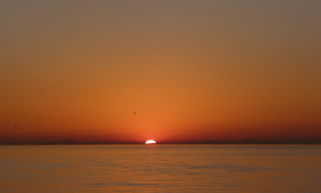 море, закат, штиль