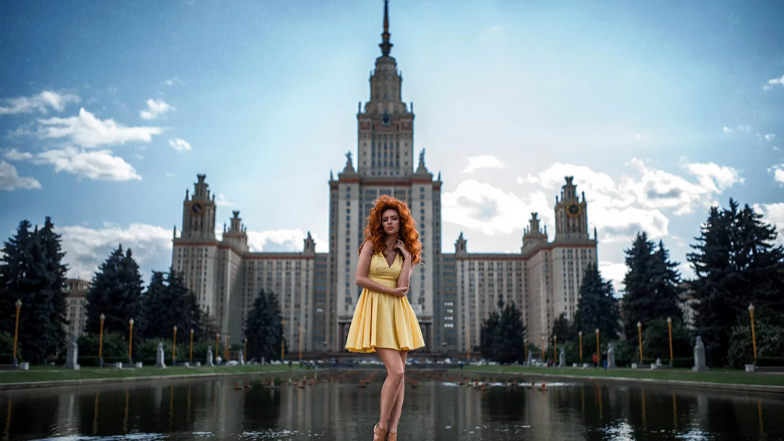 Фонтан, здание, МГУ, девушка, студентка.