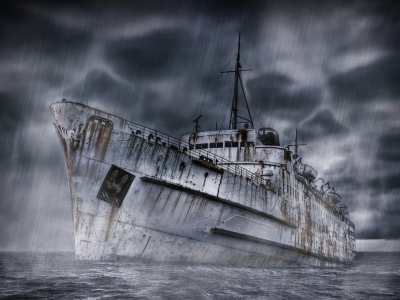 Тучи, море, дождь, корабль призрак.