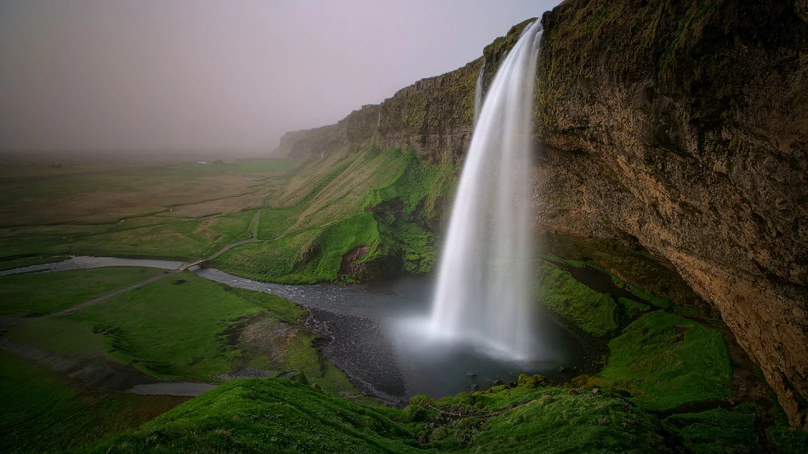 ВОДОПАД, ИСЛАНДИЯ