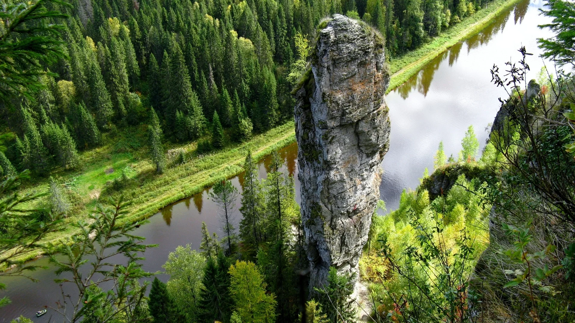 каменная колона, природная