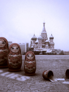 Москва, Красная площадь, матрёшки, wikileaks
