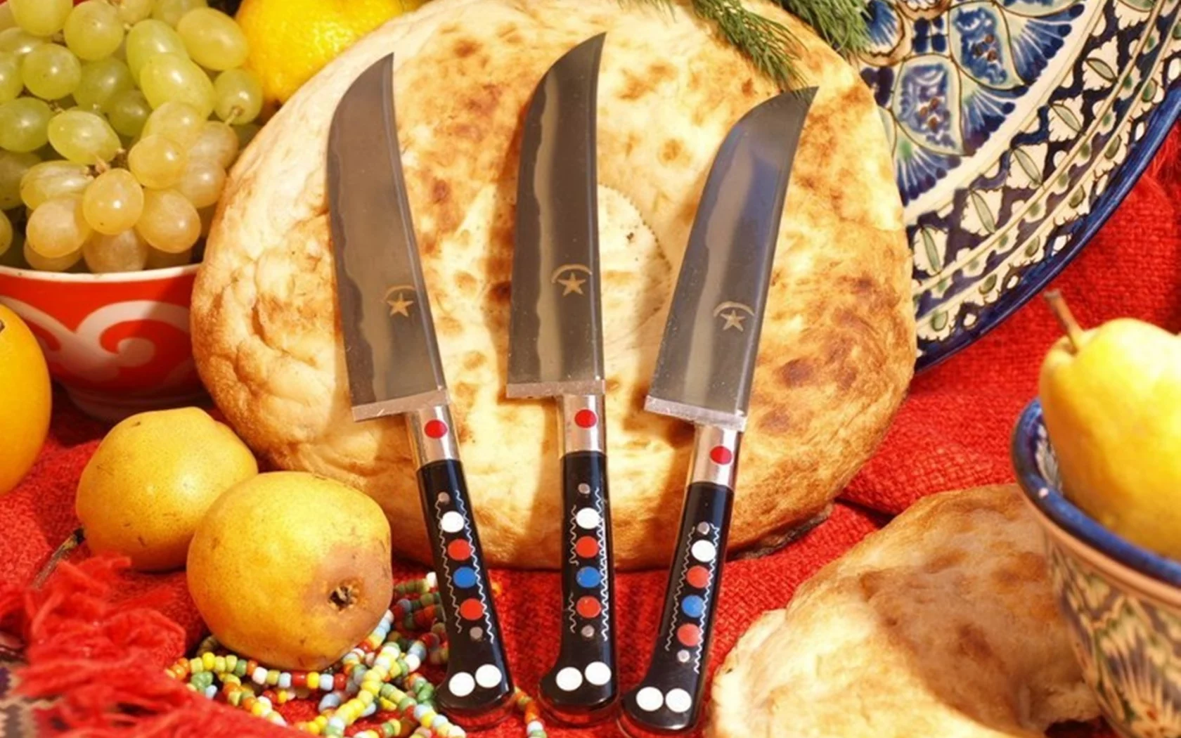 натюр., турецкий, хлеб, фрукты, виноград, ножи