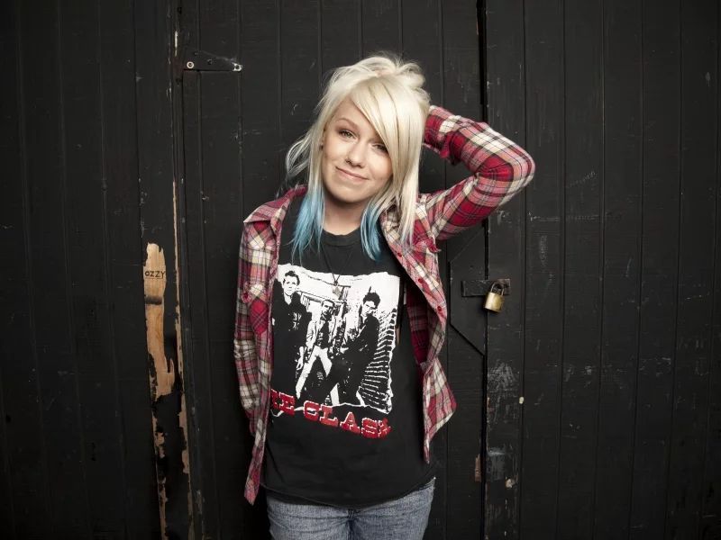 дженна макдугалл, pop punk, jenna mcdougall, tonight alive