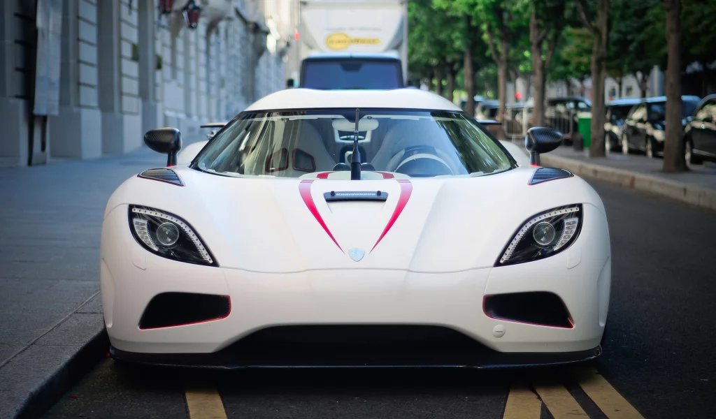 street, cars, white, tree, agera r, van, кёнигсегг, front, supercar, koenigsegg