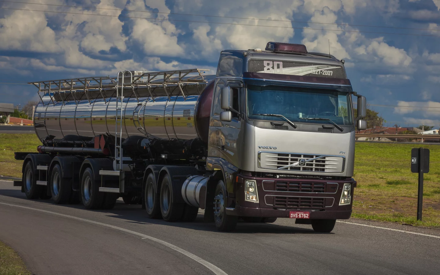 машины, Volvo.