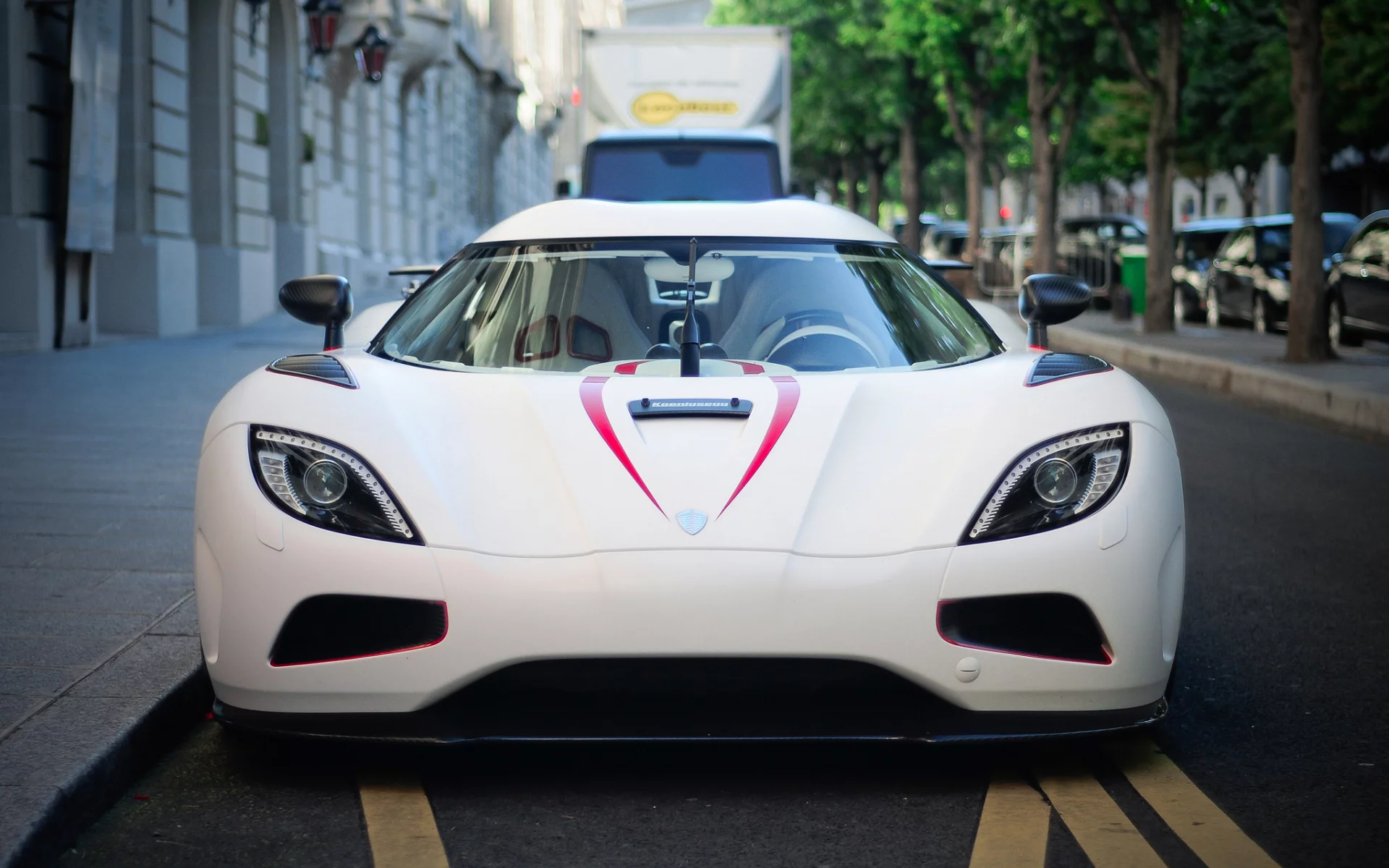 street, cars, white, tree, agera r, van, кёнигсегг, front, supercar, koenigsegg