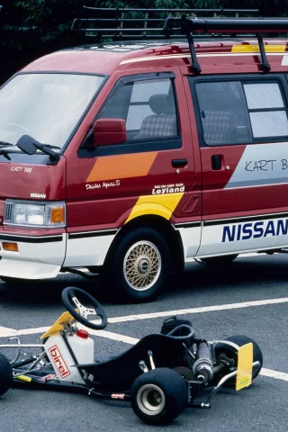 машины, NISSAN.