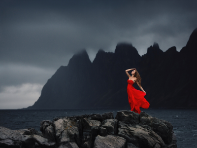 красное платье, настроение, океан, скалы