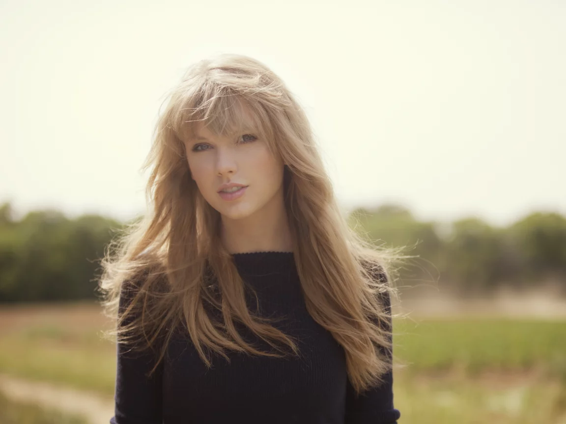 taylor swift, лицо, солнце, блондинка, певица, взгляд, волосы