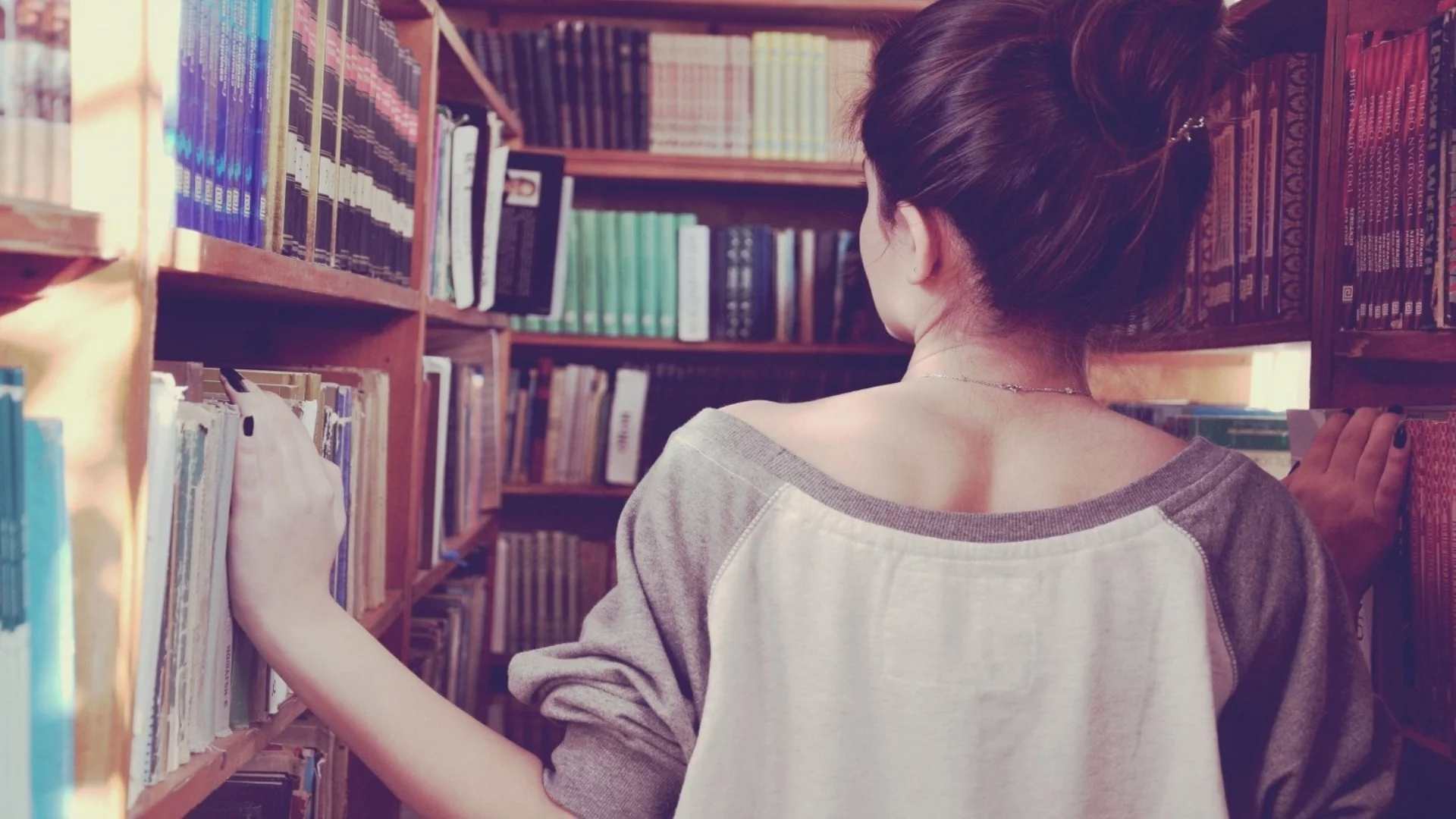 брюнетка, магазин, ситуации, книжный, книги, девушка