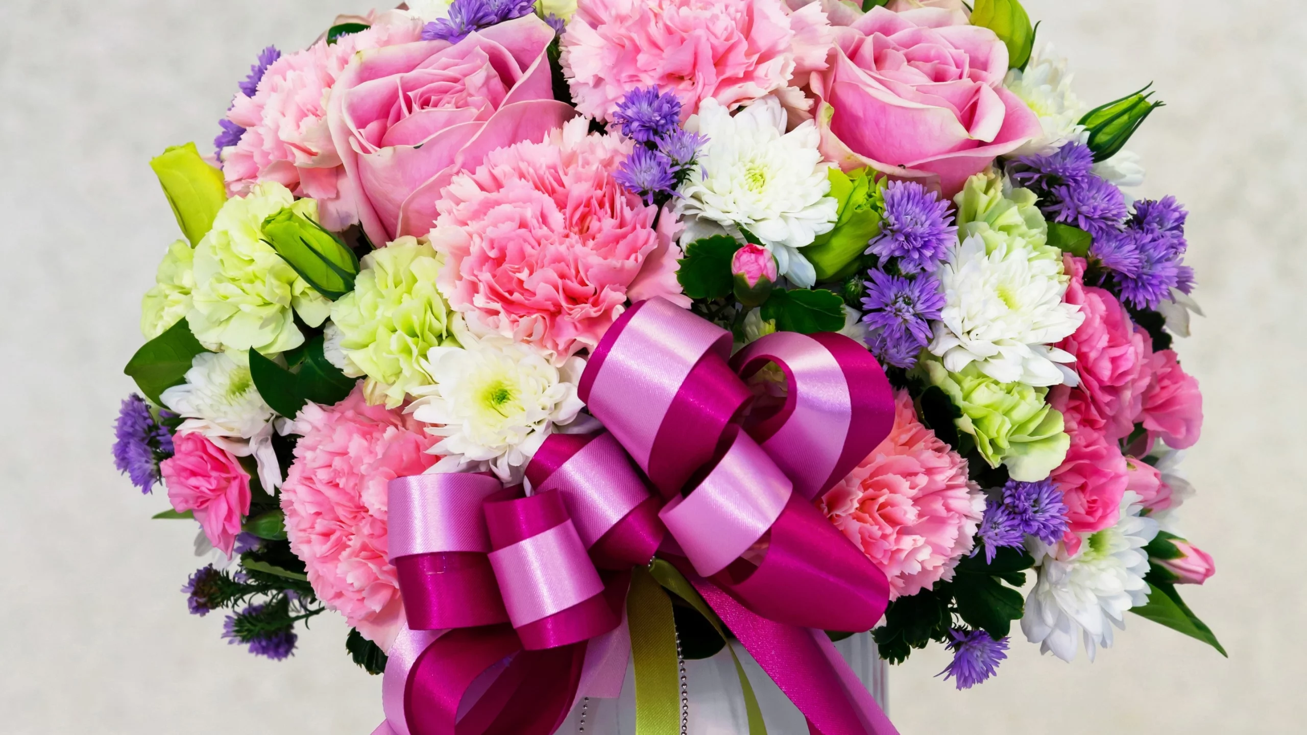 ouquets, oses, воздики, стры, ризантемы, розы, бант, букет